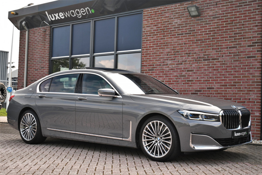 BMW 7 Serie M760Li xDrive 6.6 V12 | NL-auto | Bernina-grau | NP 262K | LCI
