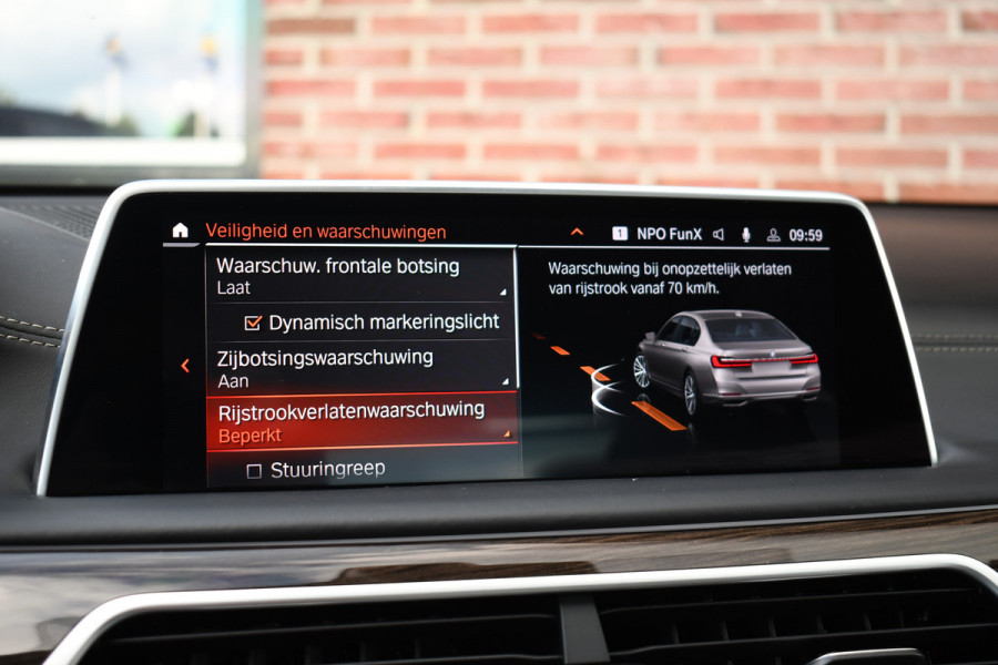 BMW 7 Serie M760Li xDrive 6.6 V12 | NL-auto | Bernina-grau | NP 262K | LCI