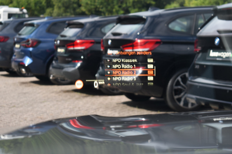 BMW 7 Serie M760Li xDrive 6.6 V12 | NL-auto | Bernina-grau | NP 262K | LCI