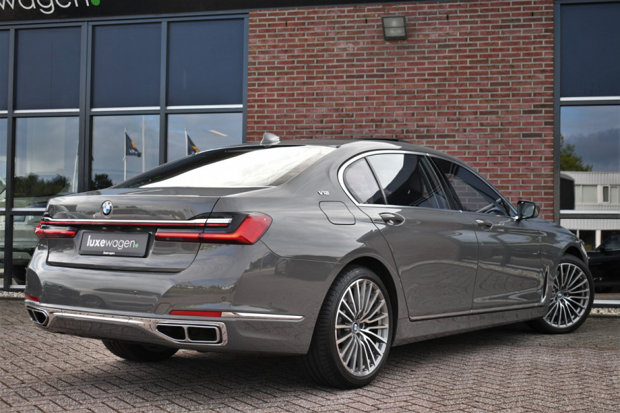 BMW 7 Serie M760Li xDrive 6.6 V12 | NL-auto | Bernina-grau | NP 262K | LCI