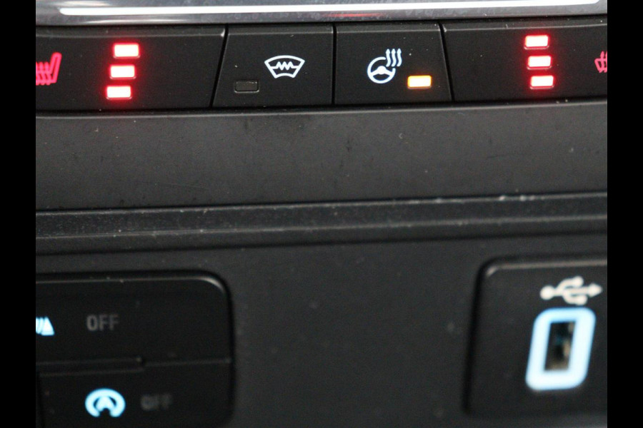 Ford EcoSport 1.0 EcoBoost ST-Line Black | Stoel & stuurverwarming | Camera | Carplay | Half leder | Climate control | Cruise control