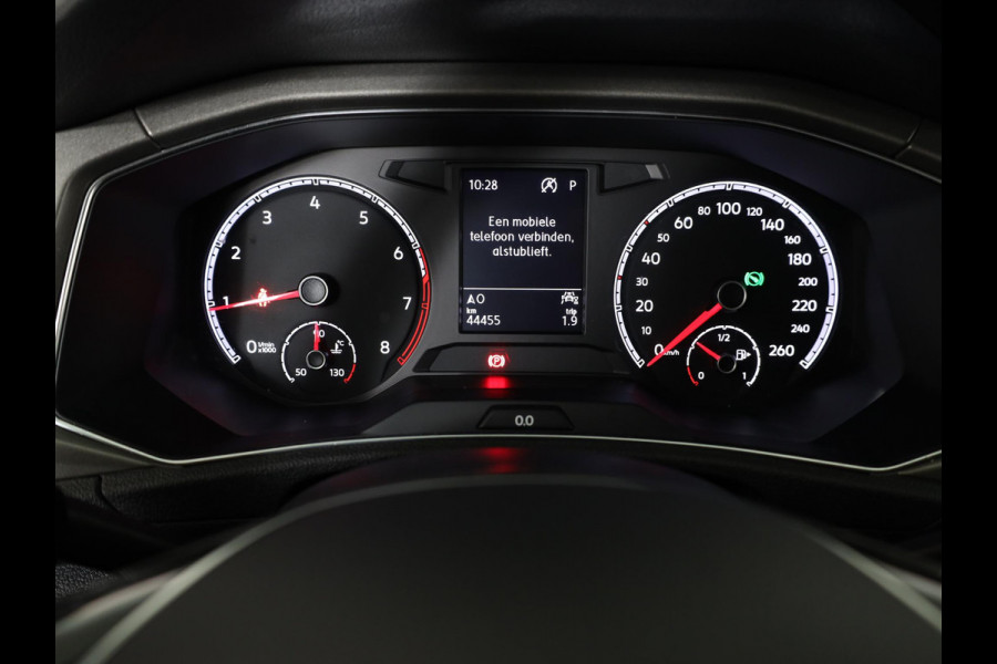 Volkswagen T-Roc 1.5 TSI Style 150 pk Automaat (DSG) | Navigatie | Parkeersensoren | Achteruitrijcamera | Adaptieve cruise control | Autom. airco | Apple Carplay/Android Auto |