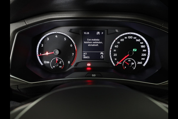 Volkswagen T-Roc 1.5 TSI Style 150 pk Automaat (DSG) | Navigatie | Parkeersensoren | Achteruitrijcamera | Adaptieve cruise control | Autom. airco | Apple Carplay/Android Auto |