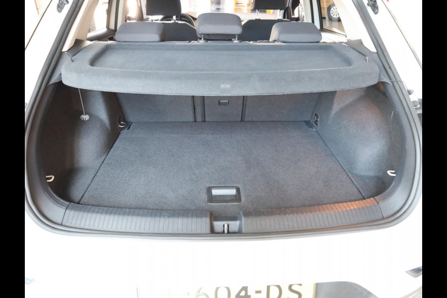Volkswagen T-Roc 1.5 TSI Style 150 pk Automaat (DSG) | Navigatie | Parkeersensoren | Achteruitrijcamera | Adaptieve cruise control | Autom. airco | Apple Carplay/Android Auto |