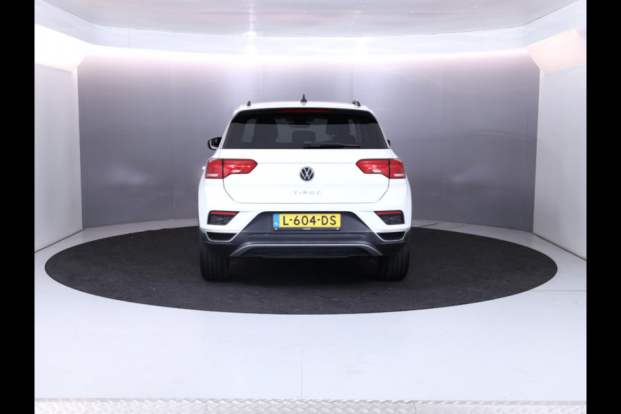 Volkswagen T-Roc 1.5 TSI Style 150 pk Automaat (DSG) | Navigatie | Parkeersensoren | Achteruitrijcamera | Adaptieve cruise control | Autom. airco | Apple Carplay/Android Auto |