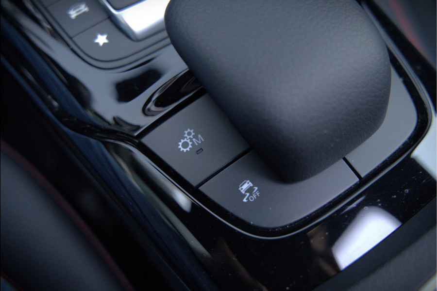 Mercedes-Benz A-Klasse AMG 35 4MATIC | Panoramadak | Burmester | Stoelverwarming | Keyless | Aero pack | Adaptive Cruise Control | Ambiance verlichting | Camera | Driving Assistant | DAB | LED