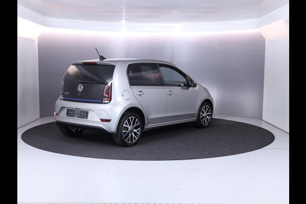 Volkswagen e-Up! e-up! Style 83 pk | Navigatie via App | Autom. airco | Cruise control | Parkeersensoren achter | Achteruitrijcamera | Stoelverwarming |