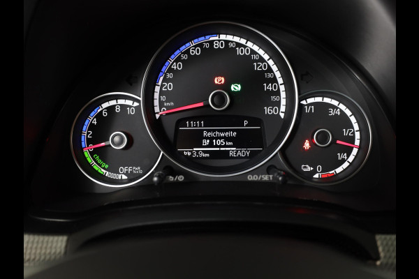 Volkswagen e-Up! e-up! Style 83 pk | Navigatie via App | Autom. airco | Cruise control | Parkeersensoren achter | Achteruitrijcamera | Stoelverwarming |