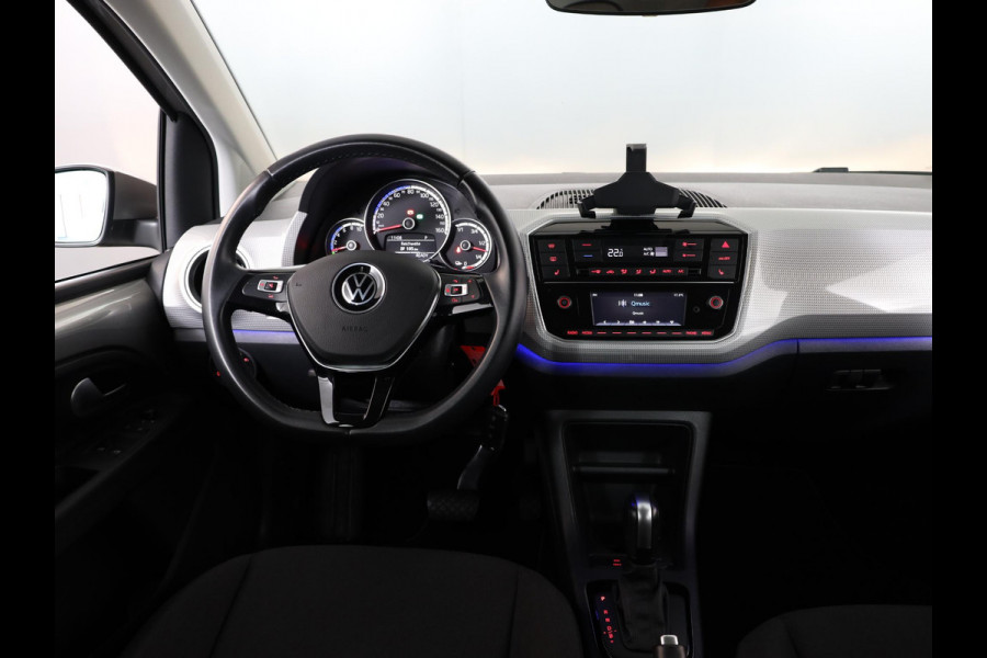 Volkswagen e-Up! e-up! Style 83 pk | Navigatie via App | Autom. airco | Cruise control | Parkeersensoren achter | Achteruitrijcamera | Stoelverwarming |