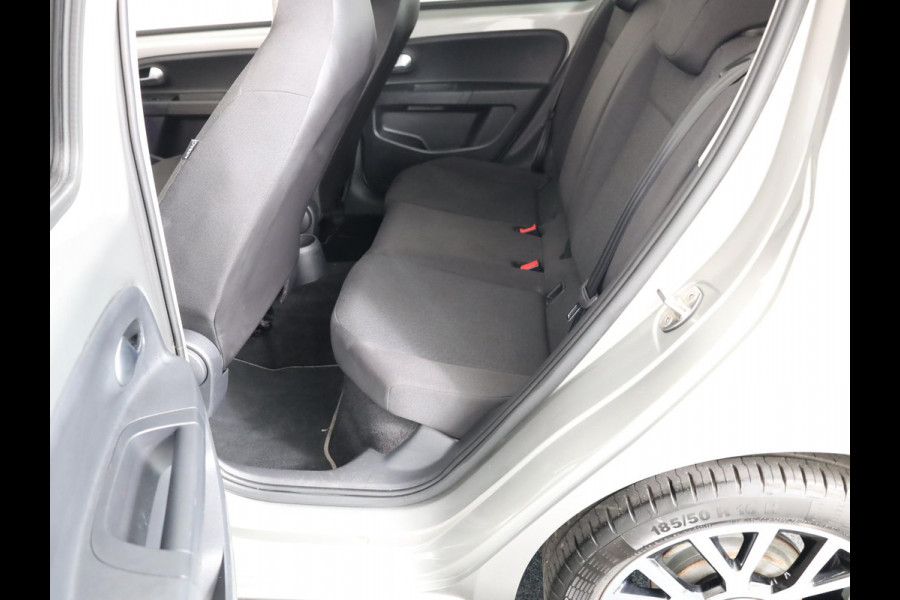 Volkswagen e-Up! e-up! Style 83 pk | Navigatie via App | Autom. airco | Cruise control | Parkeersensoren achter | Achteruitrijcamera | Stoelverwarming |