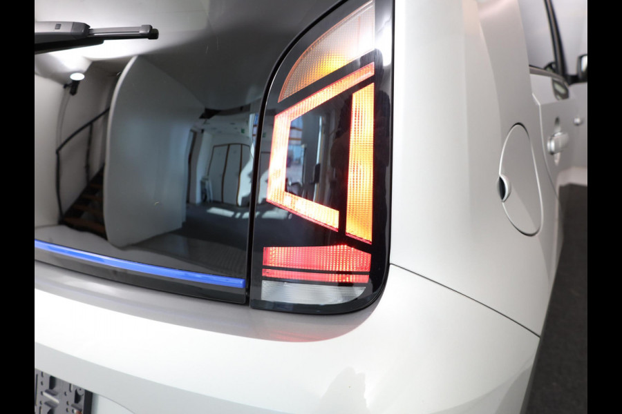 Volkswagen e-Up! e-up! Style 83 pk | Navigatie via App | Autom. airco | Cruise control | Parkeersensoren achter | Achteruitrijcamera | Stoelverwarming |