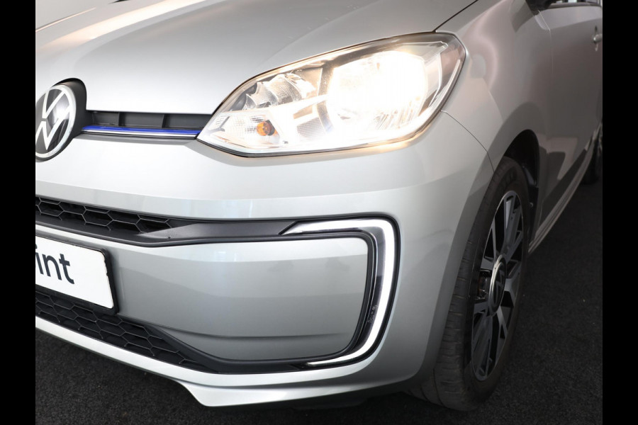 Volkswagen e-Up! e-up! Style 83 pk | Navigatie via App | Autom. airco | Cruise control | Parkeersensoren achter | Achteruitrijcamera | Stoelverwarming |