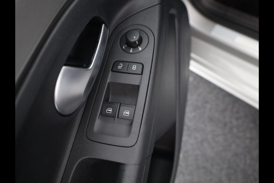 Volkswagen e-Up! e-up! Style 83 pk | Navigatie via App | Autom. airco | Cruise control | Parkeersensoren achter | Achteruitrijcamera | Stoelverwarming |