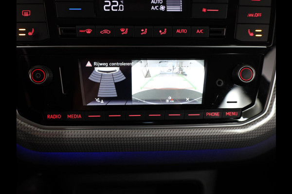 Volkswagen e-Up! e-up! Style 83 pk | Navigatie via App | Autom. airco | Cruise control | Parkeersensoren achter | Achteruitrijcamera | Stoelverwarming |