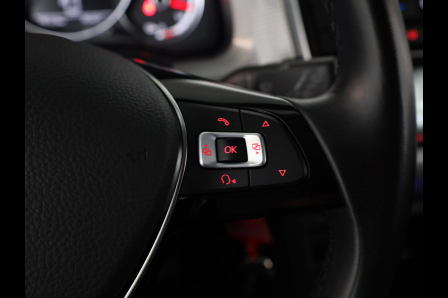 Volkswagen e-Up! e-up! Style 83 pk | Navigatie via App | Autom. airco | Cruise control | Parkeersensoren achter | Achteruitrijcamera | Stoelverwarming |