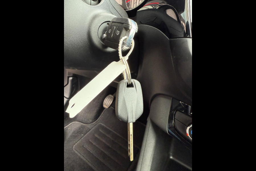 Opel Corsa 1.2 Edition - Airco - Apple Carplay - Cruise - PDC