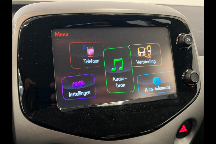 Toyota Aygo 1.0 VVT-i X-Play / NL-auto / Camera / Bluetooth