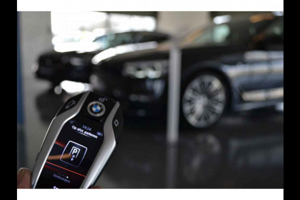 BMW 7 Serie M760Li xDrive 6.6 V12 | NL-auto | Bernina-grau | NP 262K | LCI