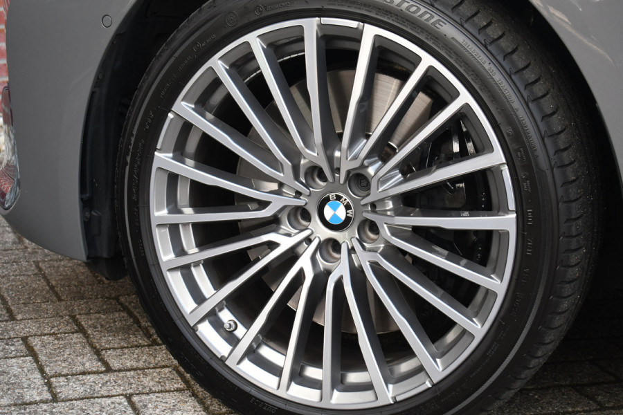 BMW 7 Serie M760Li xDrive 6.6 V12 | NL-auto | Bernina-grau | NP 262K | LCI