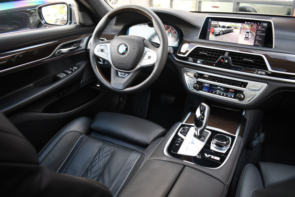 BMW 7 Serie M760Li xDrive 6.6 V12 | NL-auto | Bernina-grau | NP 262K | LCI