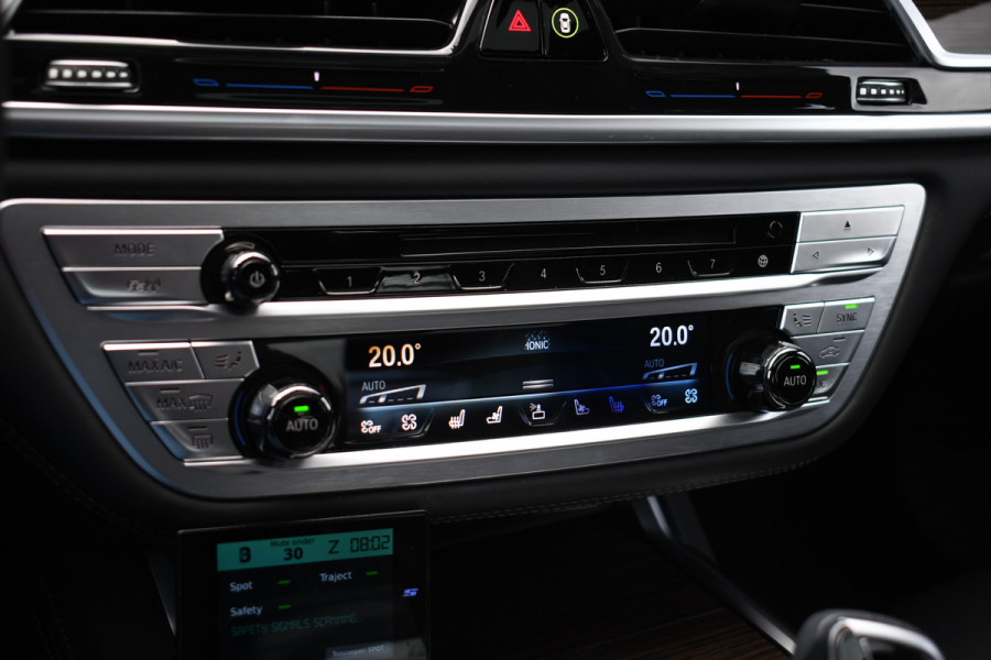 BMW 7 Serie M760Li xDrive 6.6 V12 | NL-auto | Bernina-grau | NP 262K | LCI