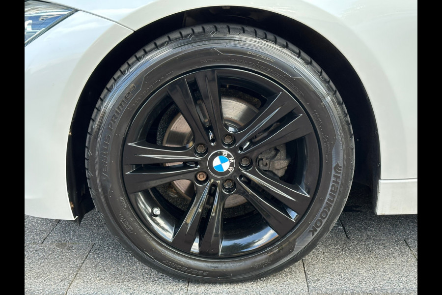 BMW 3 Serie Touring 320i M Sport Edition Aut Navi Clima