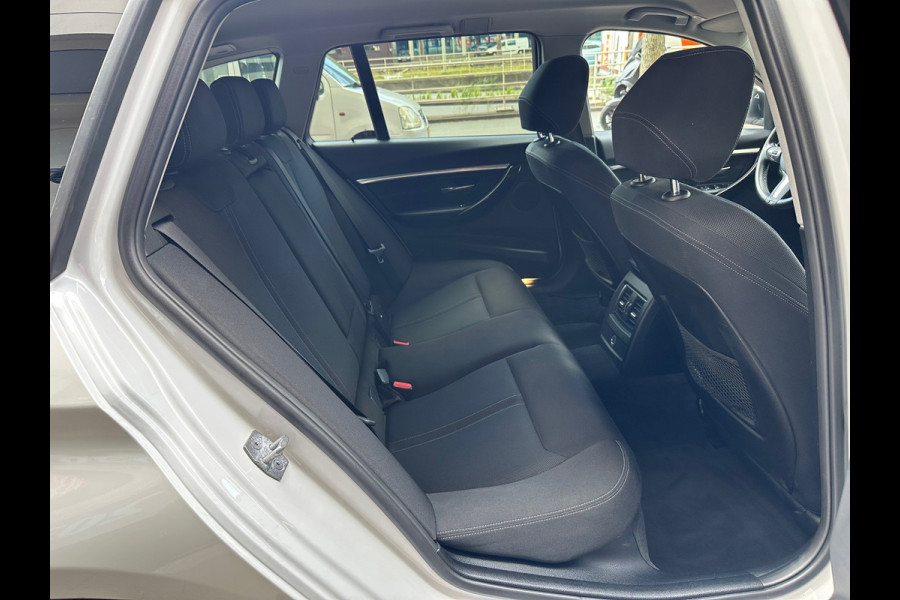 BMW 3 Serie Touring 320i M Sport Edition Aut Navi Clima