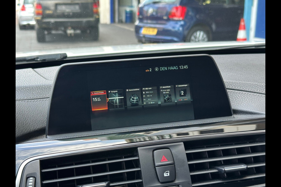 BMW 3 Serie Touring 320i M Sport Edition Aut Navi Clima