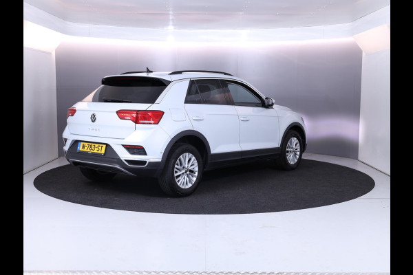 Volkswagen T-Roc 1.0 TSI Style 110 pk | Navigatie via App | Parkeersensoren (Park assist) | Adaptieve cruise control | Elektr. achterklep |