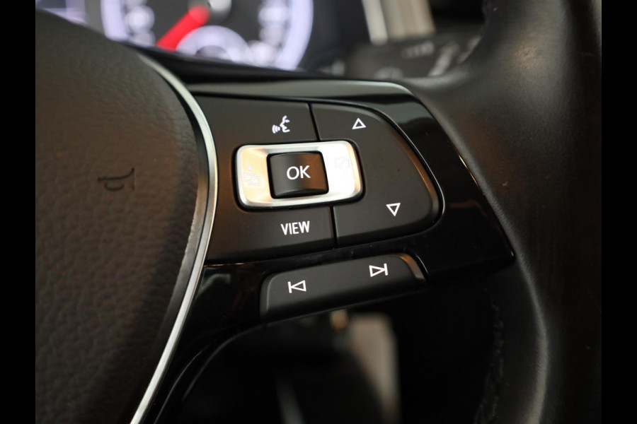 Volkswagen T-Roc 1.0 TSI Style 110 pk | Navigatie via App | Parkeersensoren (Park assist) | Adaptieve cruise control | Elektr. achterklep |