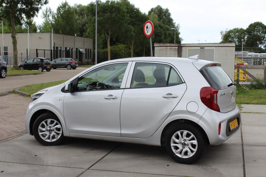 Kia Picanto 1.0 CVVT DynamicLine MULTIMEDIA AIRCO CAMERA