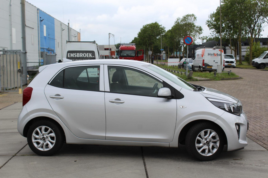 Kia Picanto 1.0 CVVT DynamicLine MULTIMEDIA AIRCO CAMERA