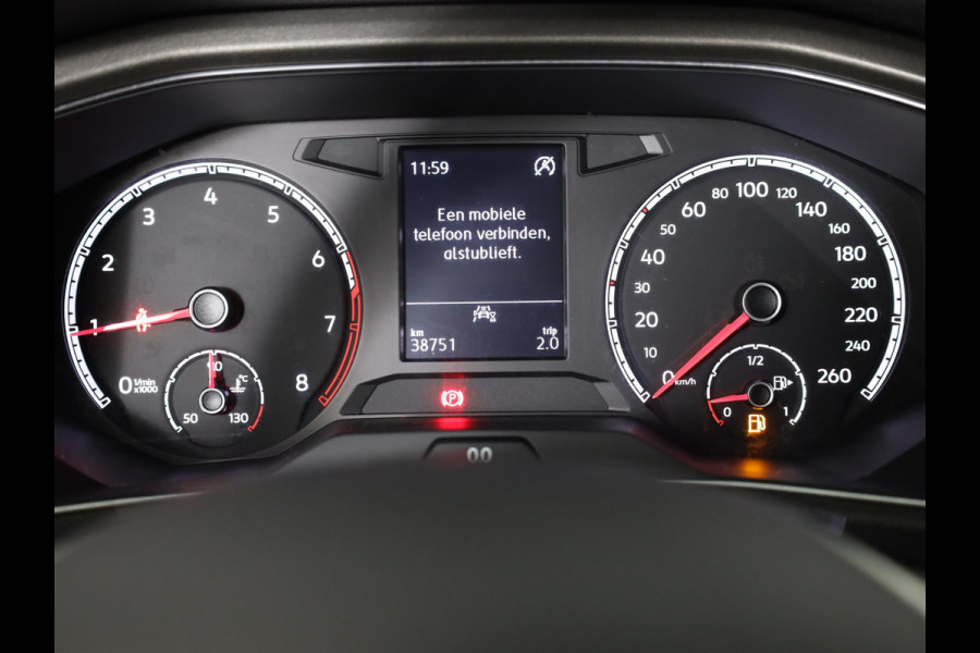 Volkswagen T-Roc 1.0 TSI Style 110 pk | Navigatie via App | Parkeersensoren (Park assist) | Adaptieve cruise control | Elektr. achterklep |