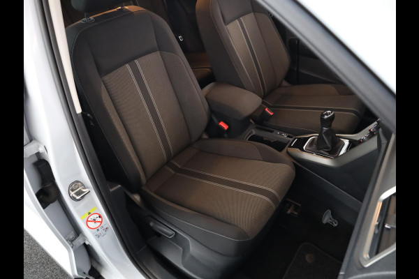 Volkswagen T-Roc 1.0 TSI Style 110 pk | Navigatie via App | Parkeersensoren (Park assist) | Adaptieve cruise control | Elektr. achterklep |