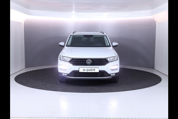 Volkswagen T-Roc 1.0 TSI Style 110 pk | Navigatie via App | Parkeersensoren (Park assist) | Adaptieve cruise control | Elektr. achterklep |