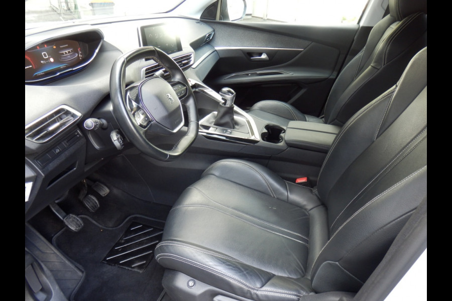 Peugeot 3008 1.2 130pk | PureTech BL Prem | Clima | Trekhaak | Leder |