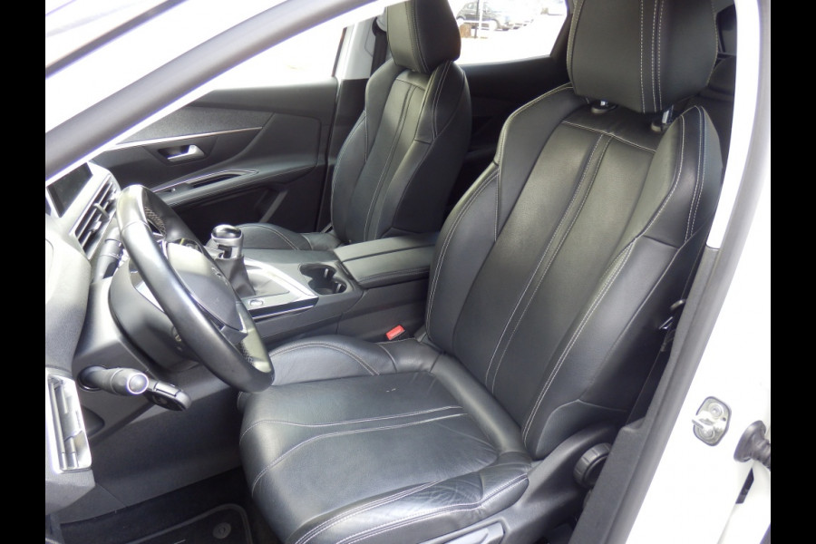Peugeot 3008 1.2 130pk | PureTech BL Prem | Clima | Trekhaak | Leder |