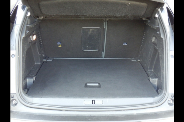 Peugeot 3008 1.2 130pk | PureTech BL Prem | Clima | Trekhaak | Leder |