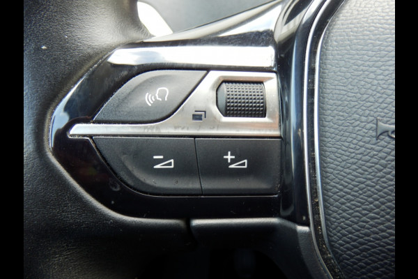 Peugeot 3008 1.2 130pk | PureTech BL Prem | Clima | Trekhaak | Leder |