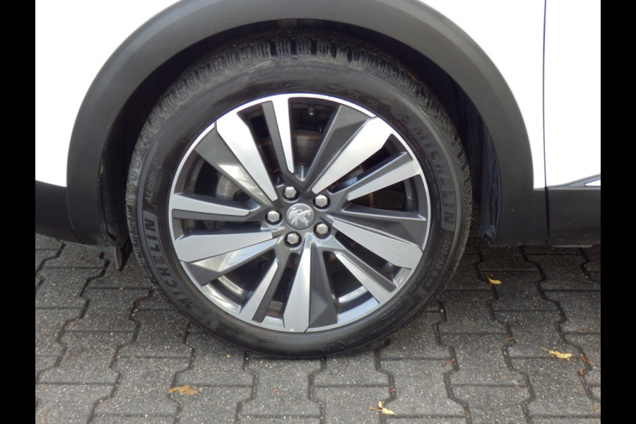 Peugeot 3008 1.2 130pk | PureTech BL Prem | Clima | Trekhaak | Leder |