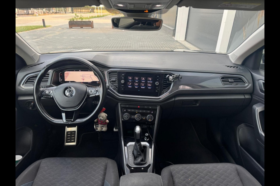 Volkswagen T-Roc 1.5 TSI SPORT DSG NAVI VIRTUAL CLIMATE PDC SPORTVELGEN