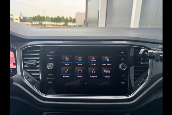 Volkswagen T-Roc 1.5 TSI SPORT DSG NAVI VIRTUAL CLIMATE PDC SPORTVELGEN