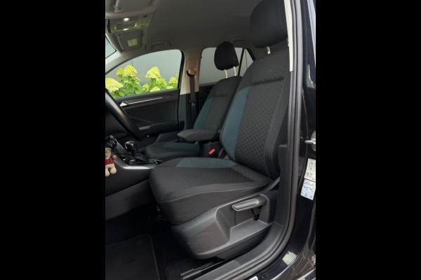 Volkswagen T-Roc 1.5 TSI SPORT DSG NAVI VIRTUAL CLIMATE PDC SPORTVELGEN