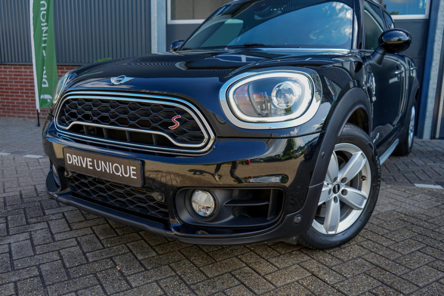 MINI Countryman 2.0 Cooper S ALL4 Chili | Panoramadak | Keyless | Trekhaak | Adaptieve cruise | Carplay | Stoelverwarming