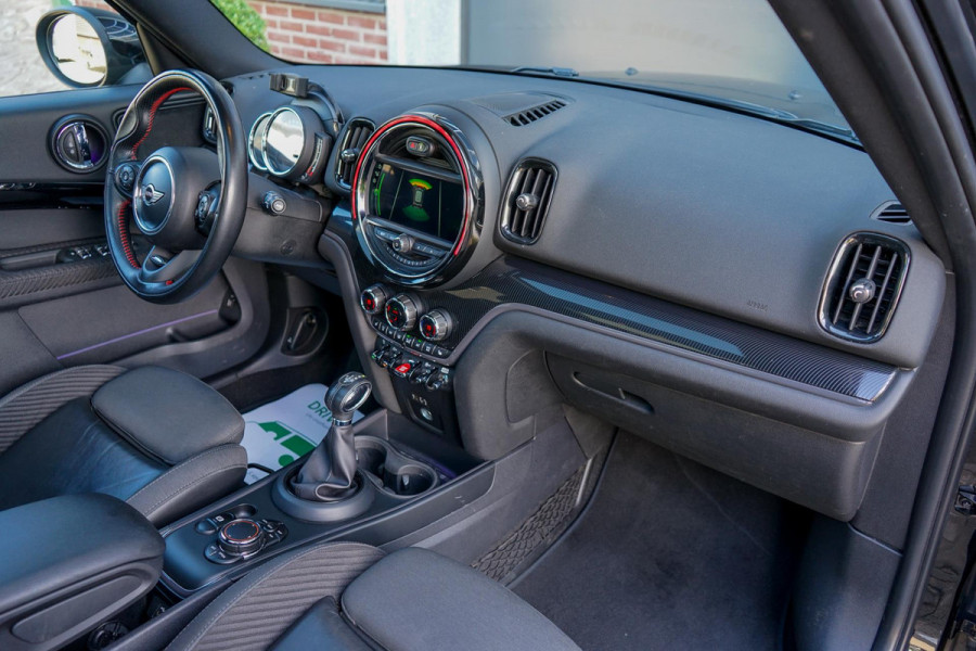 MINI Countryman 2.0 Cooper S ALL4 Chili | Panoramadak | Keyless | Trekhaak | Adaptieve cruise | Carplay | Stoelverwarming