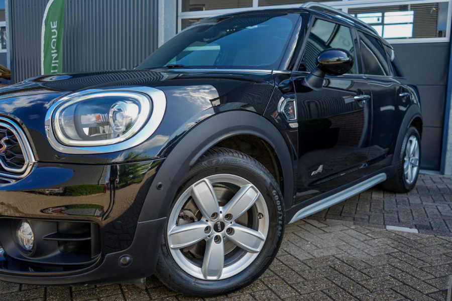 MINI Countryman 2.0 Cooper S ALL4 Chili | Panoramadak | Keyless | Trekhaak | Adaptieve cruise | Carplay | Stoelverwarming