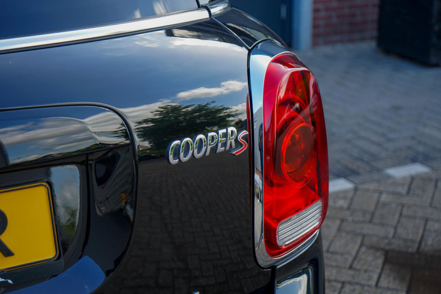 MINI Countryman 2.0 Cooper S ALL4 Chili | Panoramadak | Keyless | Trekhaak | Adaptieve cruise | Carplay | Stoelverwarming