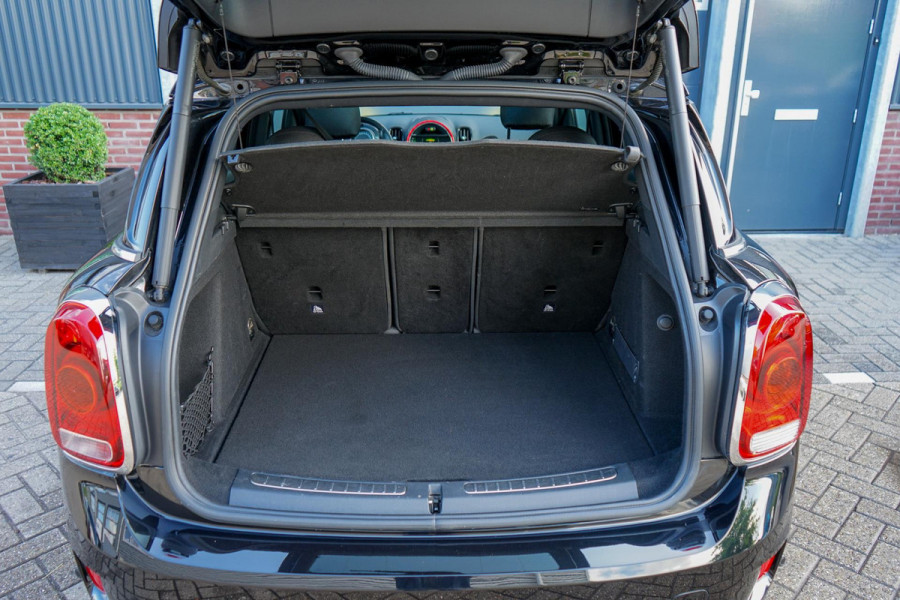 MINI Countryman 2.0 Cooper S ALL4 Chili | Panoramadak | Keyless | Trekhaak | Adaptieve cruise | Carplay | Stoelverwarming