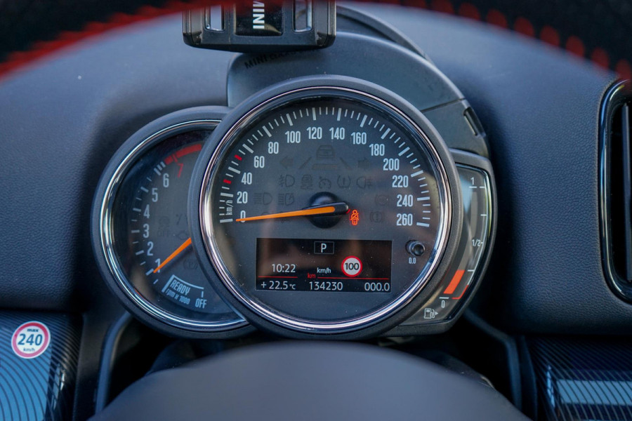 MINI Countryman 2.0 Cooper S ALL4 Chili | Panoramadak | Keyless | Trekhaak | Adaptieve cruise | Carplay | Stoelverwarming