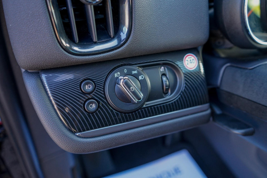 MINI Countryman 2.0 Cooper S ALL4 Chili | Panoramadak | Keyless | Trekhaak | Adaptieve cruise | Carplay | Stoelverwarming